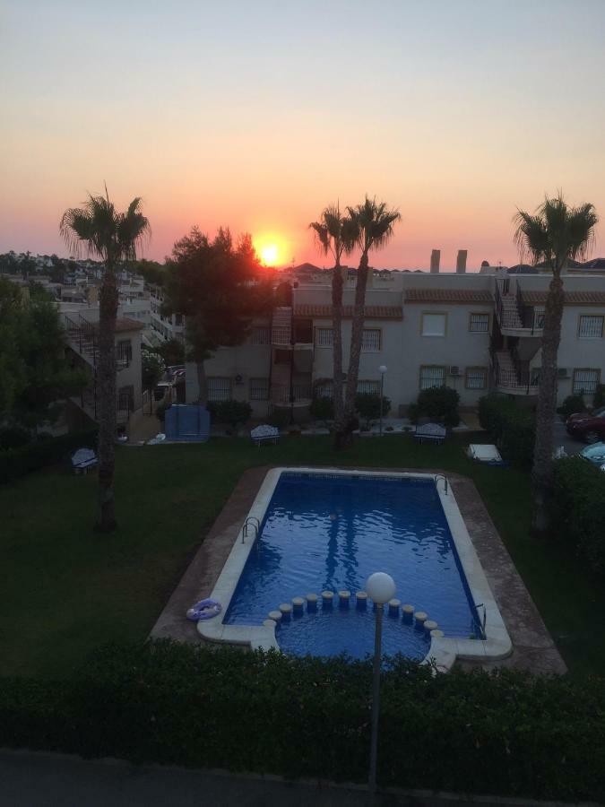 Saint James Park Upstairs Dehesa de Campoamor  Luaran gambar